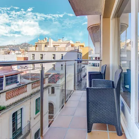 Elegant Apartment With Terrace, Cleaning Included Apartment