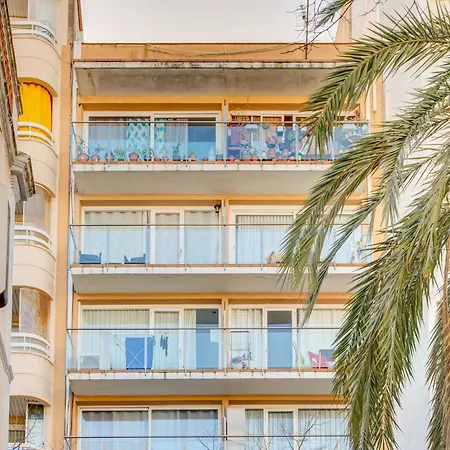Elegant Apartment With Terrace, Cleaning Included Lloret de Mar
