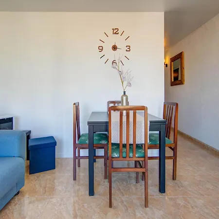 Elegant Apartment With Terrace, Cleaning Included Lloret de Mar