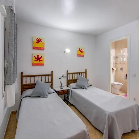 In For Six People, Cleaning Included * Lloret de Mar
