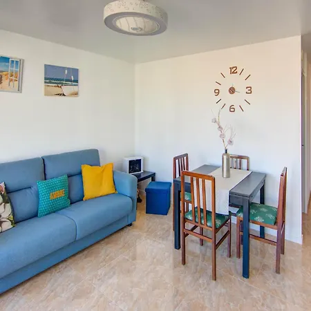 Elegant Apartment With Terrace, Cleaning Included *