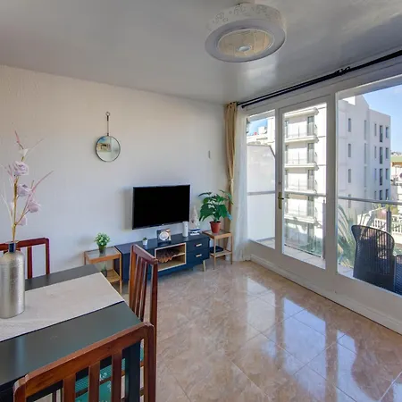Elegant Apartment With Terrace, Cleaning Included * Lloret de Mar
