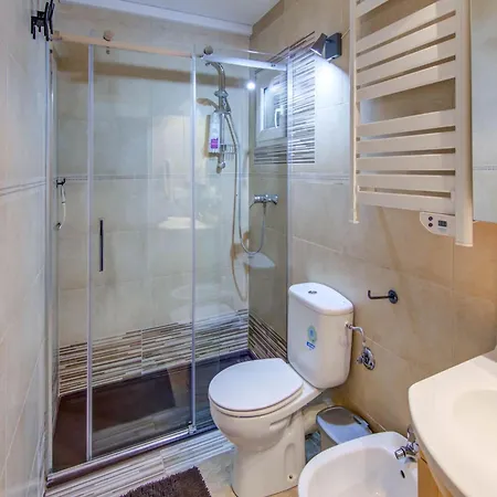 Elegant Apartment With Terrace, Cleaning Included Apartment *
